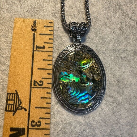 Abalone Shell & Silver Oval Pendant Necklace With Adjustable Chain - Picture 4 of 8